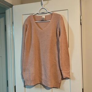 SAGA | Large Knit Baby Pink V-neck Sweater